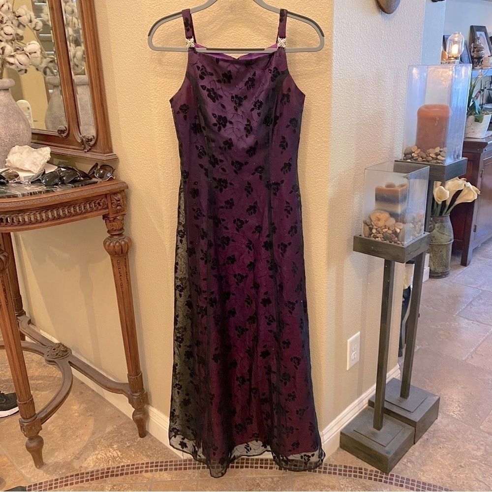 Vintage BETSY & ADAM Purple Black Velvet Floral Rhinestone Y2K Maxi Dress Size 4